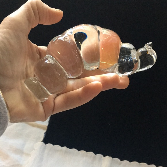 Art Glass caterpillar figurine paper weight - Picture 9 of 9